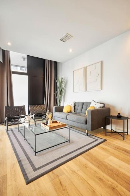 Gran Via Style Apartment มาดริด ภายนอก รูปภาพ
