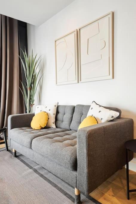 Gran Via Style Apartment มาดริด ภายนอก รูปภาพ