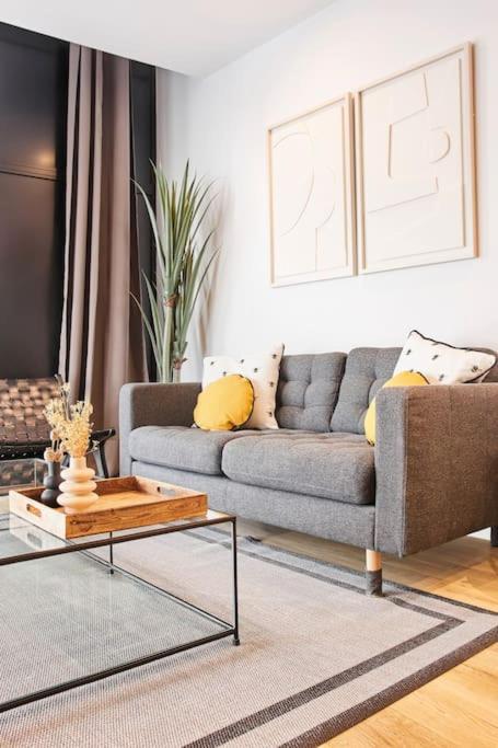 Gran Via Style Apartment มาดริด ภายนอก รูปภาพ